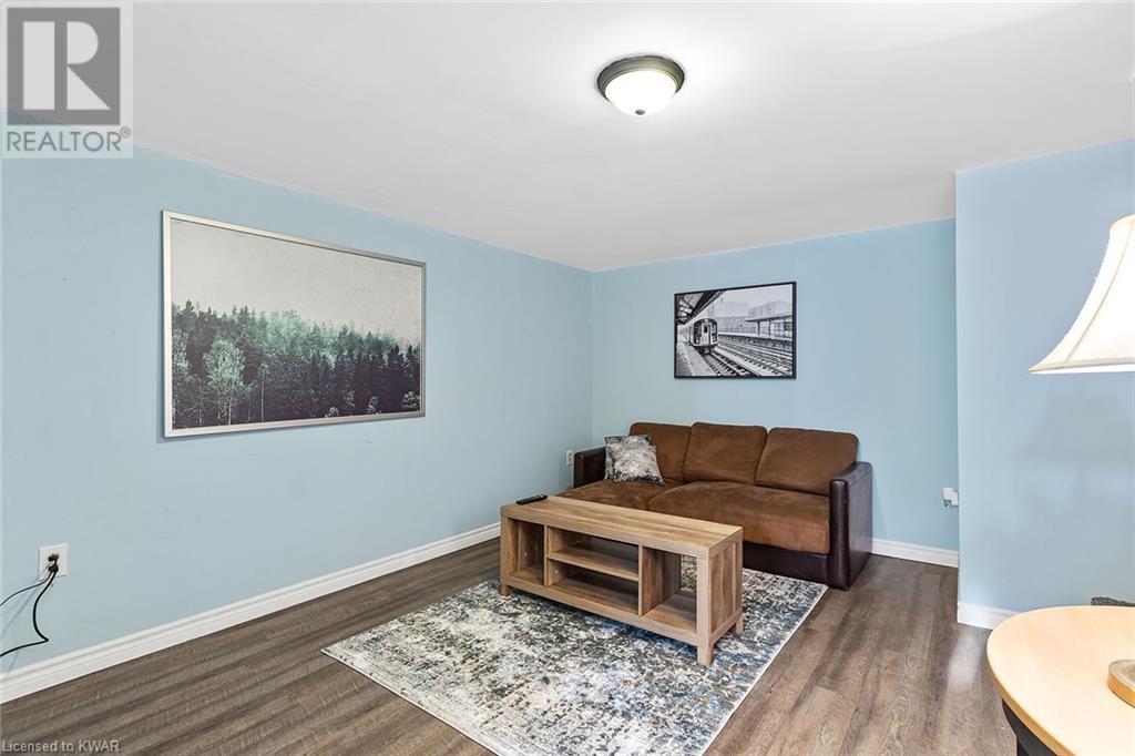 XX5,000, Row/Townhouse, 241 FERGUS Avenue, Kitchener, 40056001