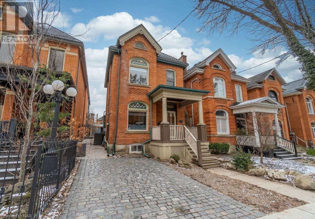 XX1,000, Single Family, 165 DUKE Street, Hamilton, 40056338 HouseSigma