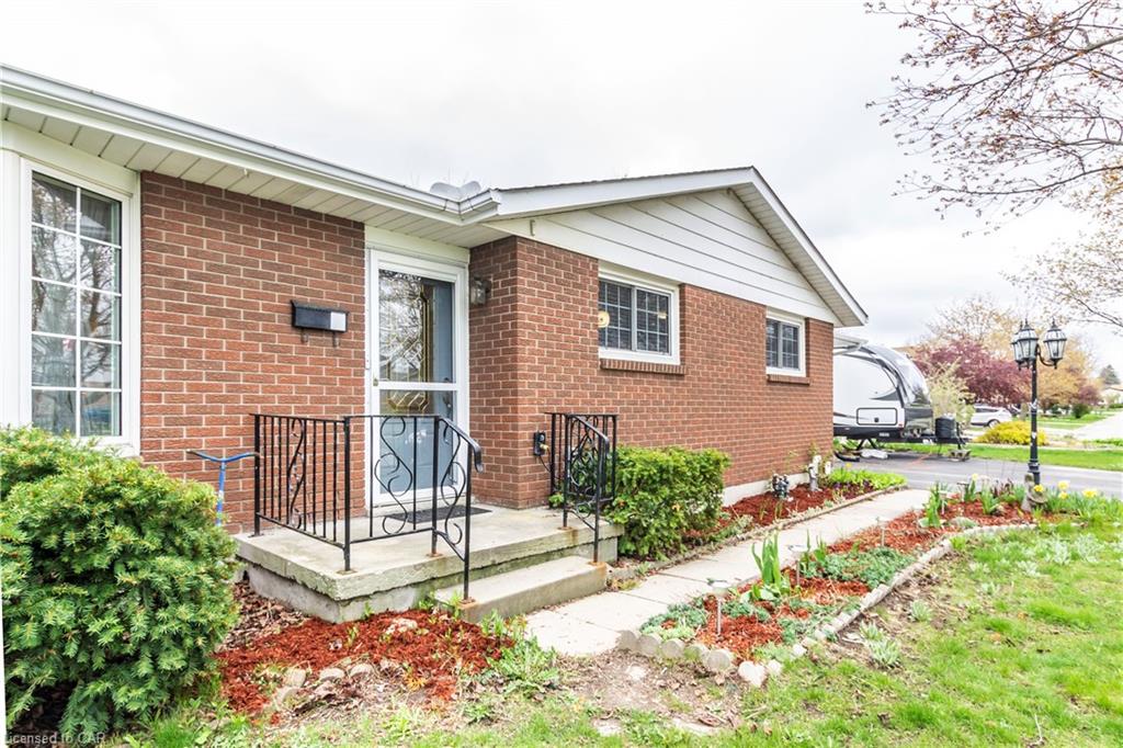 XX8,000, Single Family, 326 FOUNTAIN Street N, Cambridge, 40106948